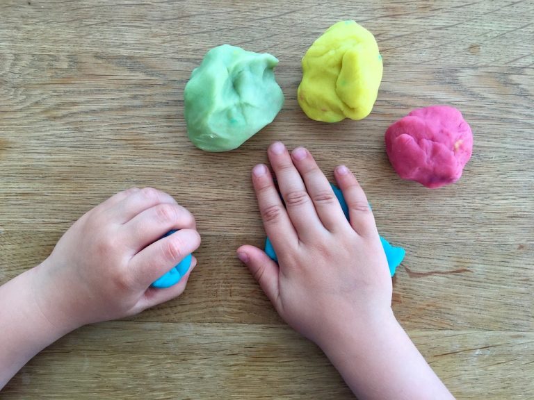 Selbstgemachte Knete - Mamiraculix